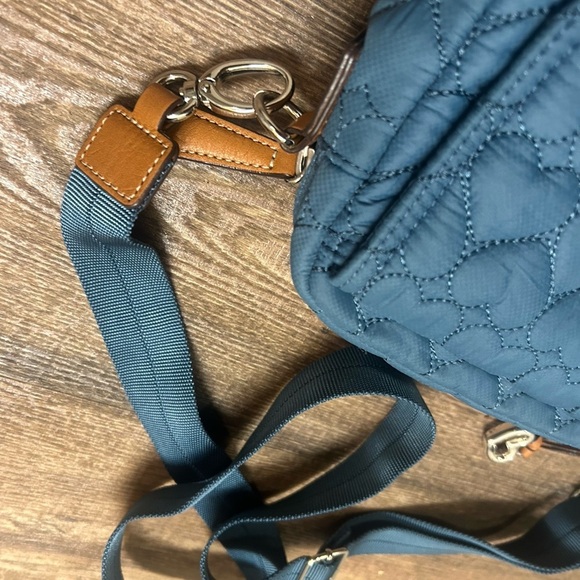 Brighton Kira Heart bag MINT/NEW condition- smaller crossbody beautiful blue - Picture 7 of 12